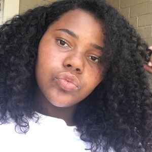 Meet your Posher, Georgia